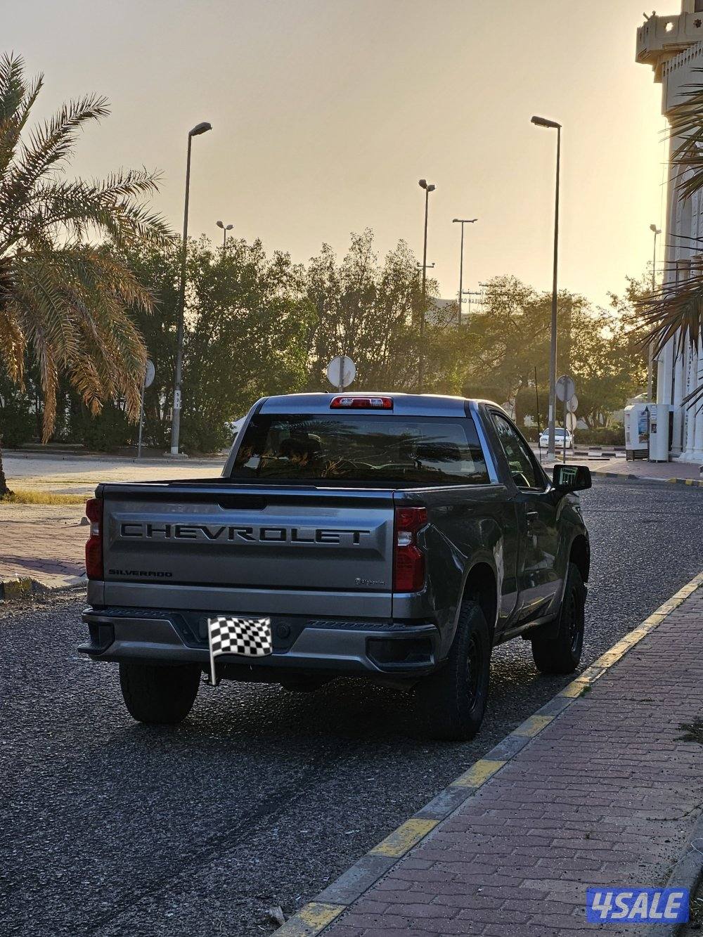 للبيع سلفرادو 2021 الغانم3