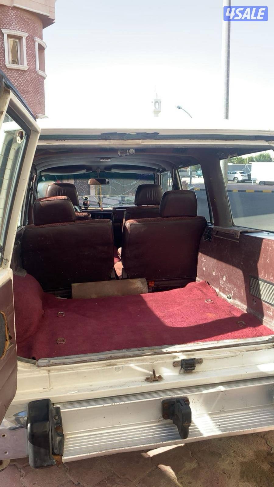 للبيع جيب سوبر سفاري نيسان 19968