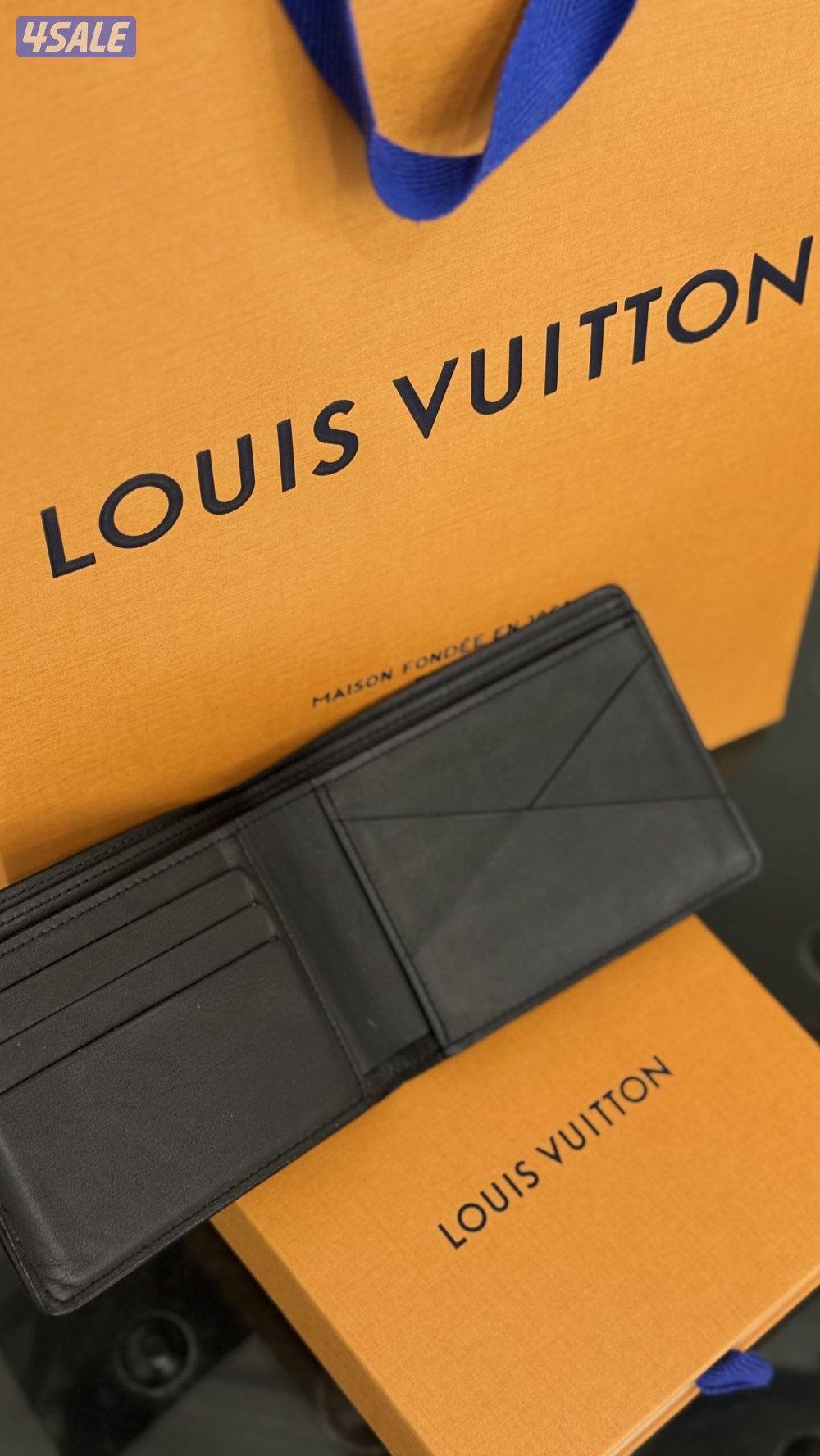 محفظه أصليه Lv1