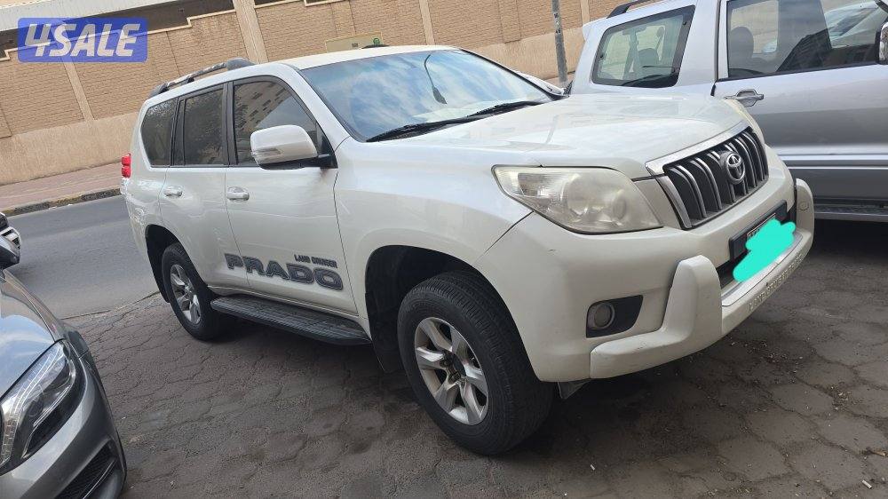 تويوتا برادو TXL موديل 2013  ما عدا الفتحه والشاشة شرط الفحص4
