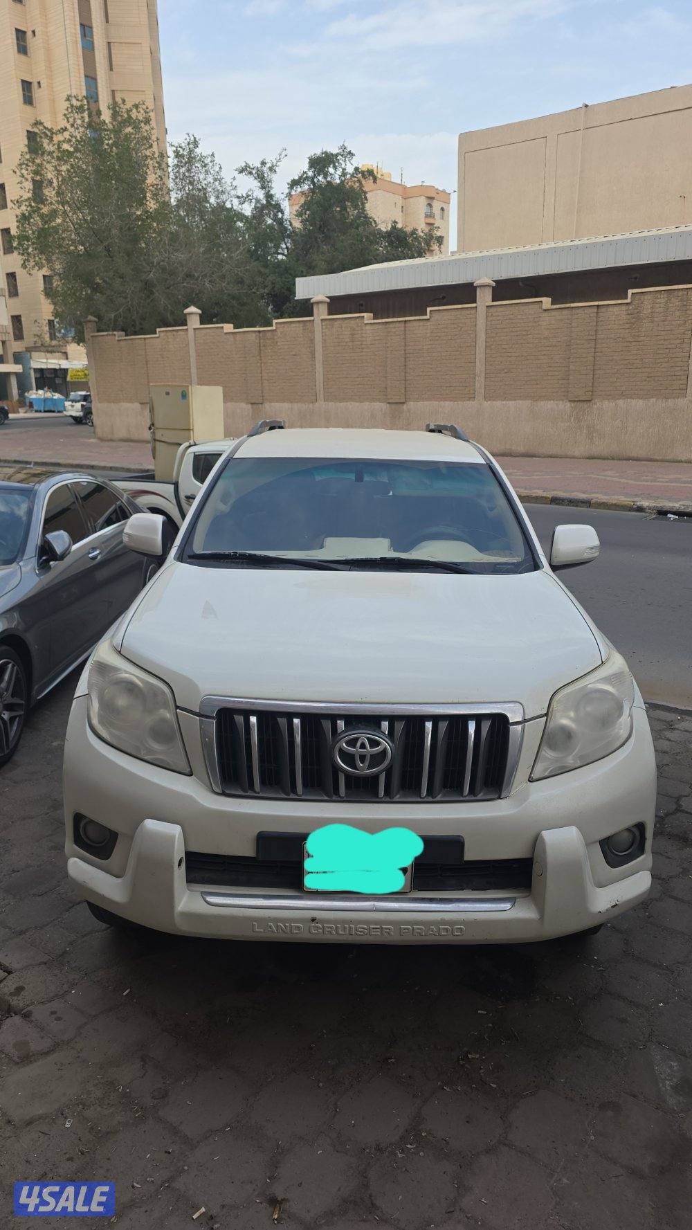 تويوتا برادو TXL موديل 2013  ما عدا الفتحه والشاشة شرط الفحص5