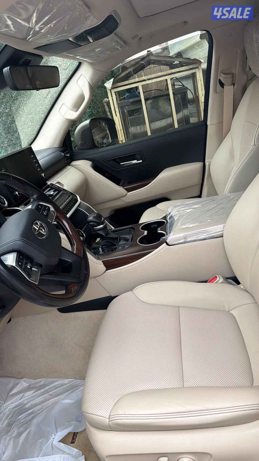 لاند كروزر ٢٠٢٢2