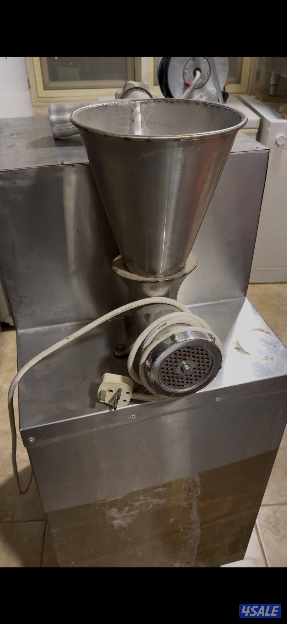 للبيع فرامة للمطاعم0