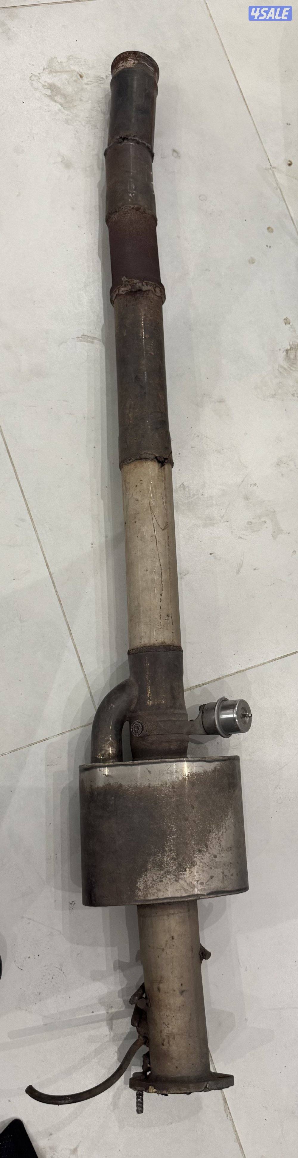 للبيع اغراض وانيت  شوته Ugrوكتباك بولت وتب كورسا مخرجين4