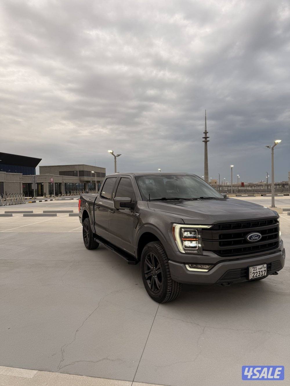 FORD F15O LARIAT V8 2021 للبيع0