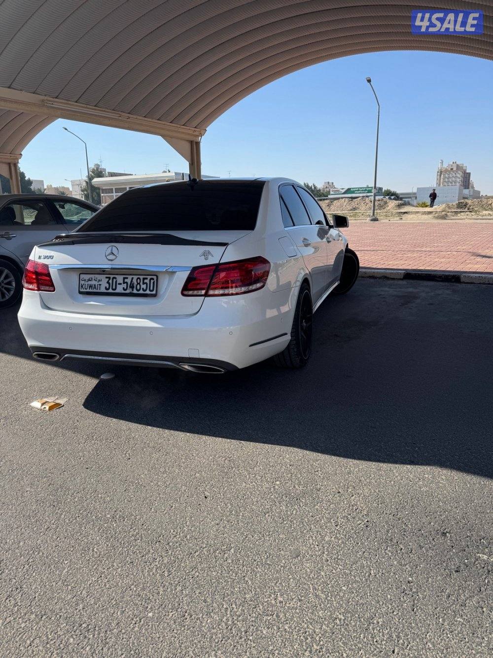 مرسيدس E300 6 سلندر 20151