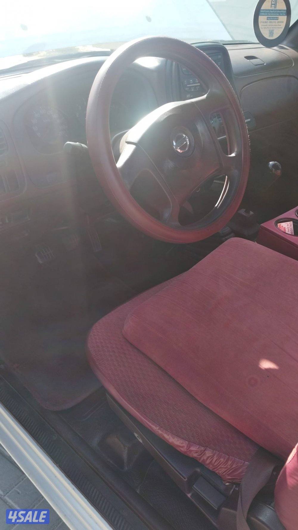للبيع نيسان دبل نظيفه 20124