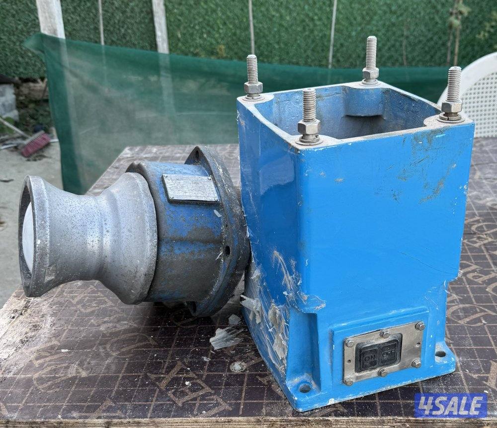 للببيع ونش مع القاعده/ قير ميركوري/جيك /كونترول دبل1