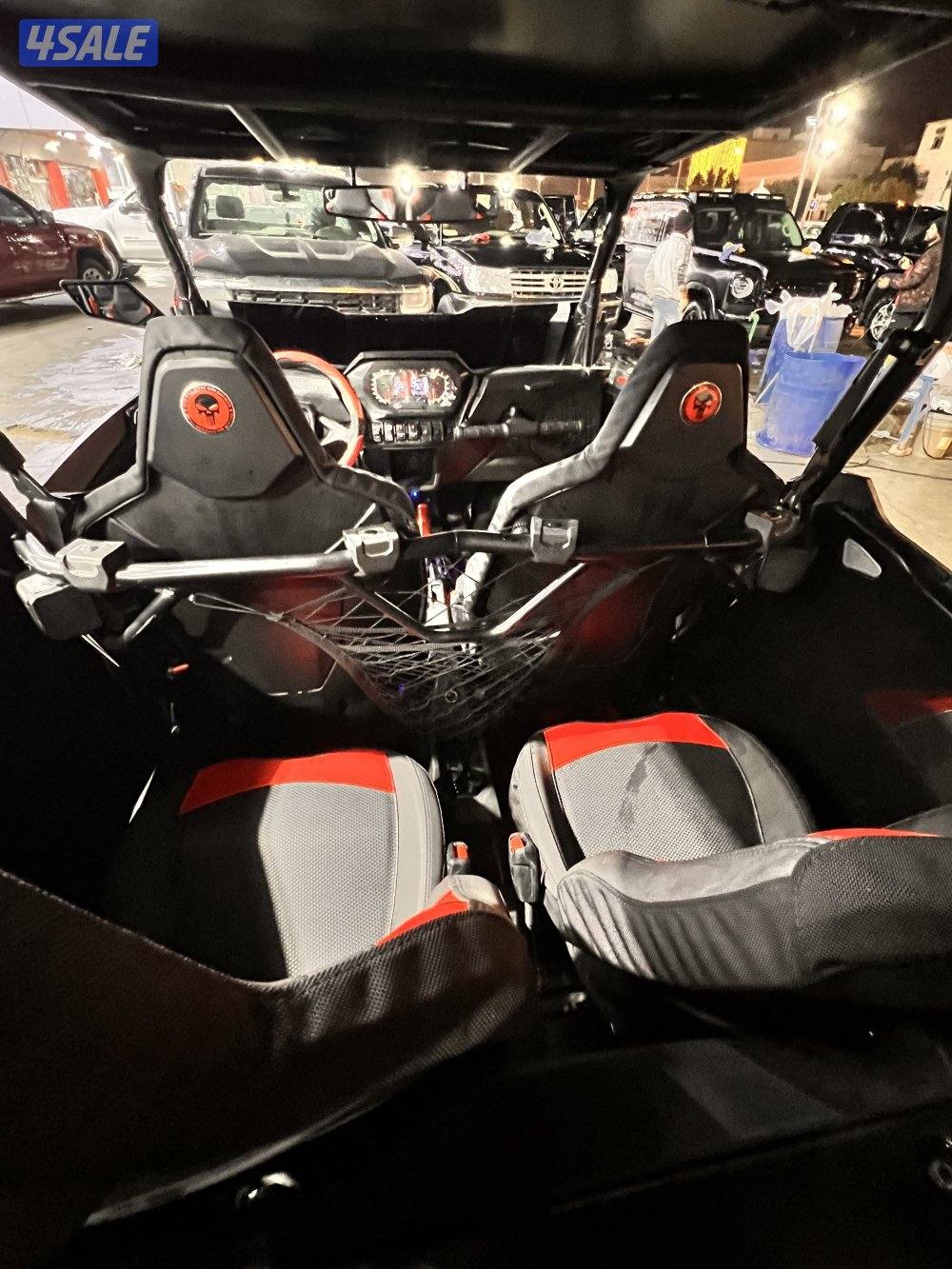 للبيع بقي ريزرRZR موديل 2024 /حجم 1000 مع عربانه جديده تفصال4
