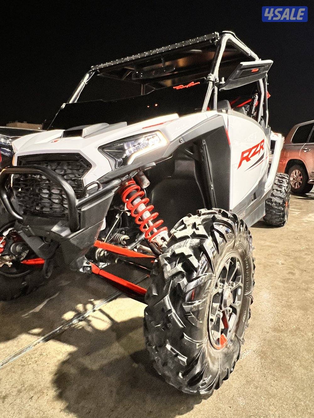 للبيع بقي ريزرRZR موديل 2024 /حجم 1000 مع عربانه جديده تفصال6