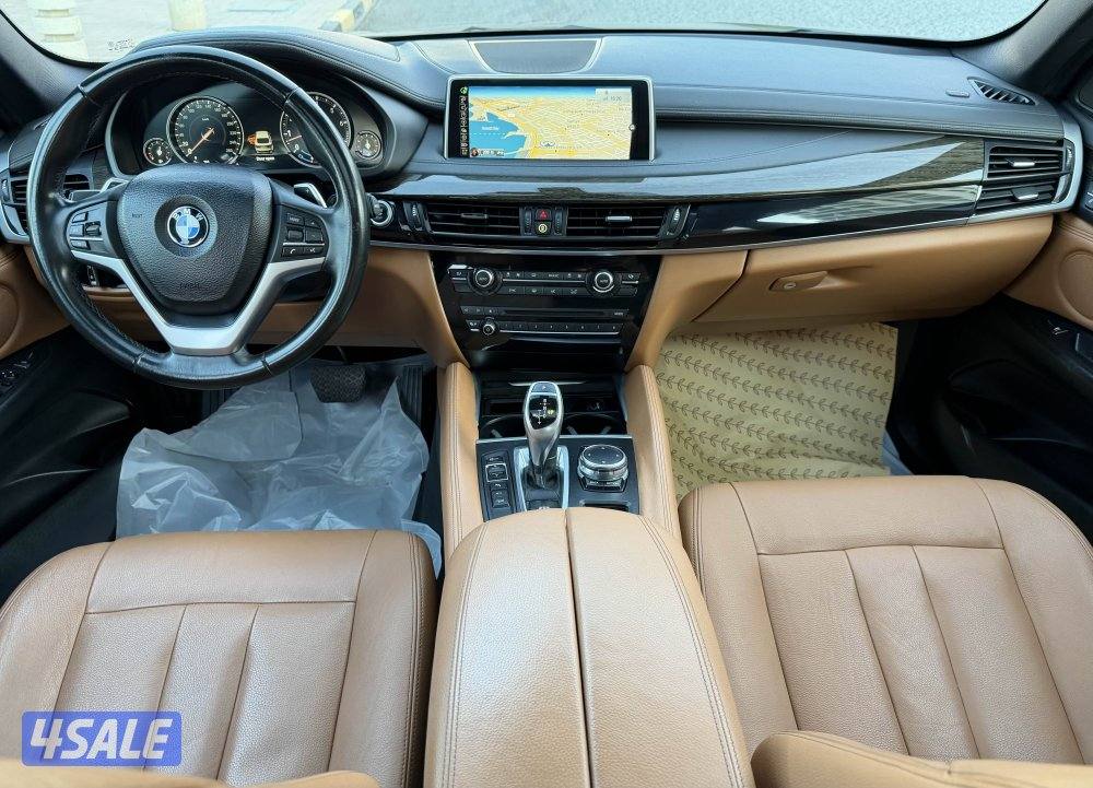BMW X6 35T Model 2016 full option 147km original paint regular service6