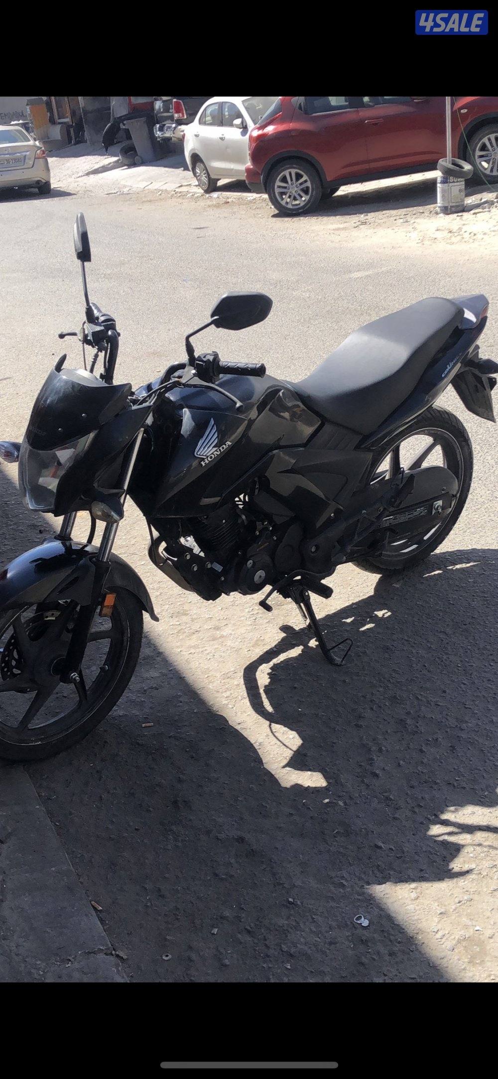 للبيع سياكل هوندا و بوكسر نضيفه لا تحتاج مصاريف1
