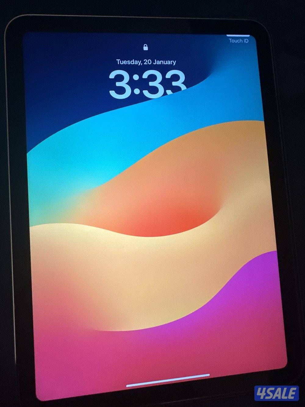 آيباد جيل عاشر ٢٥٦ جيجا ١٠.٨٦ إنش مستعمل حالة ممتازة مع قلم جووي اسود5