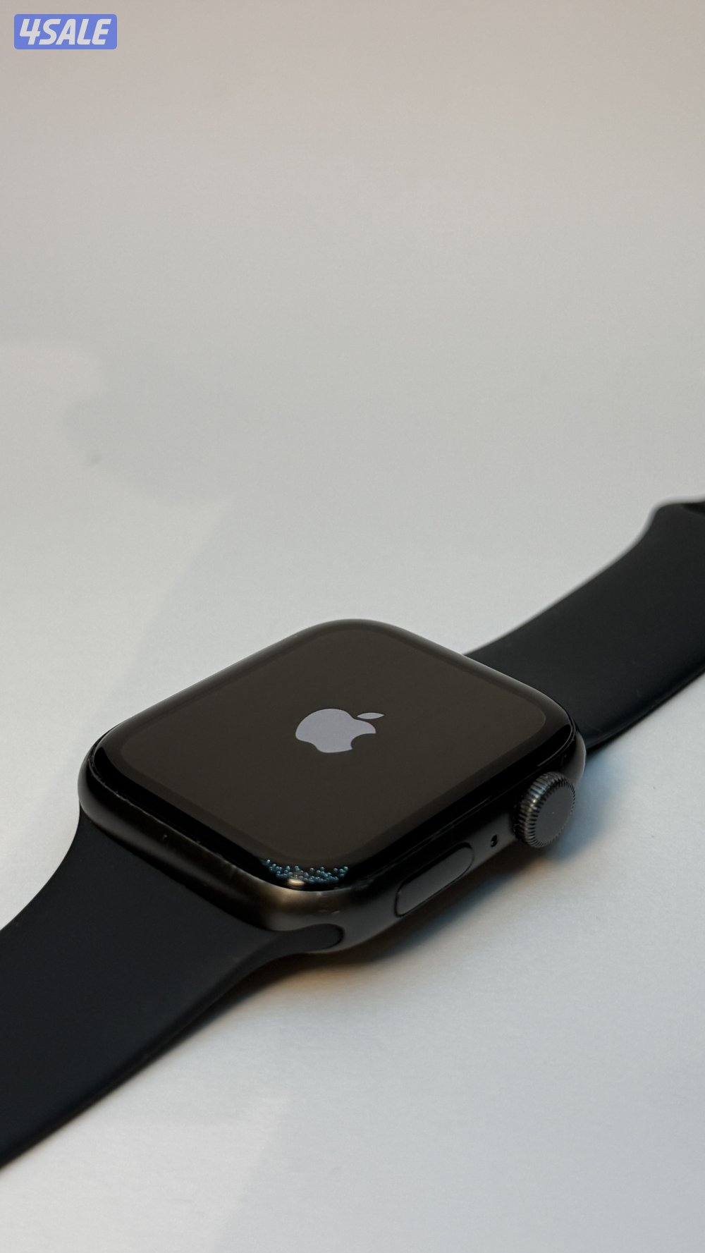 Apple watch se 440