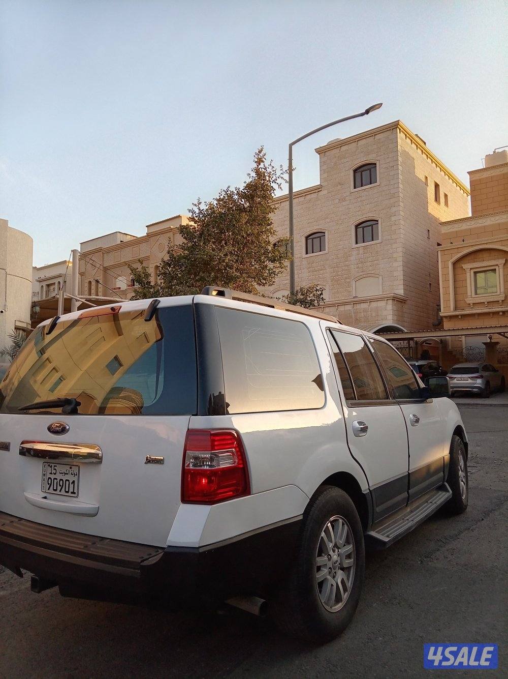 القيروان، القيروان فورد اكسبديشن قطعه اثنين البيت زاويه4