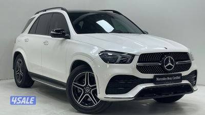 Mercedes-Benz GLE SUV0