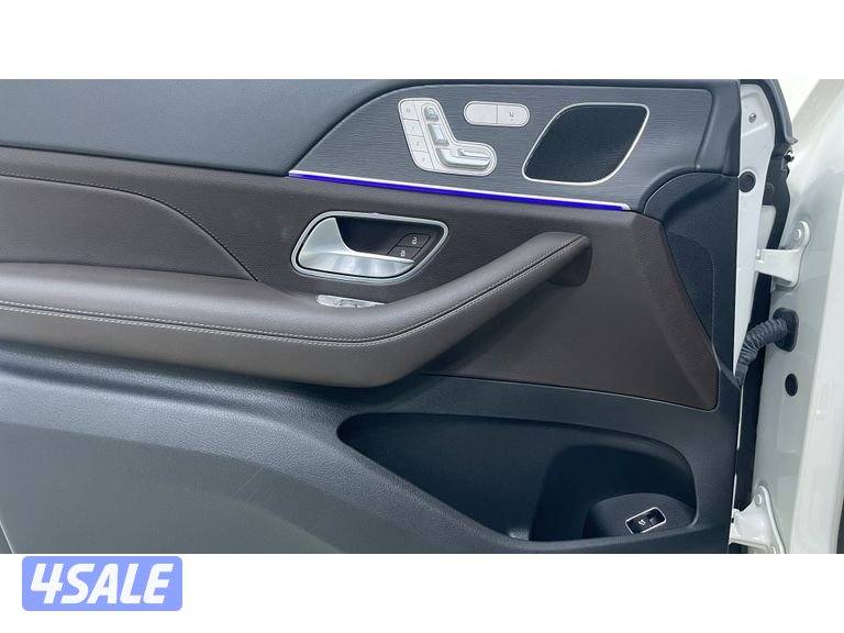 Mercedes-Benz GLE SUV14