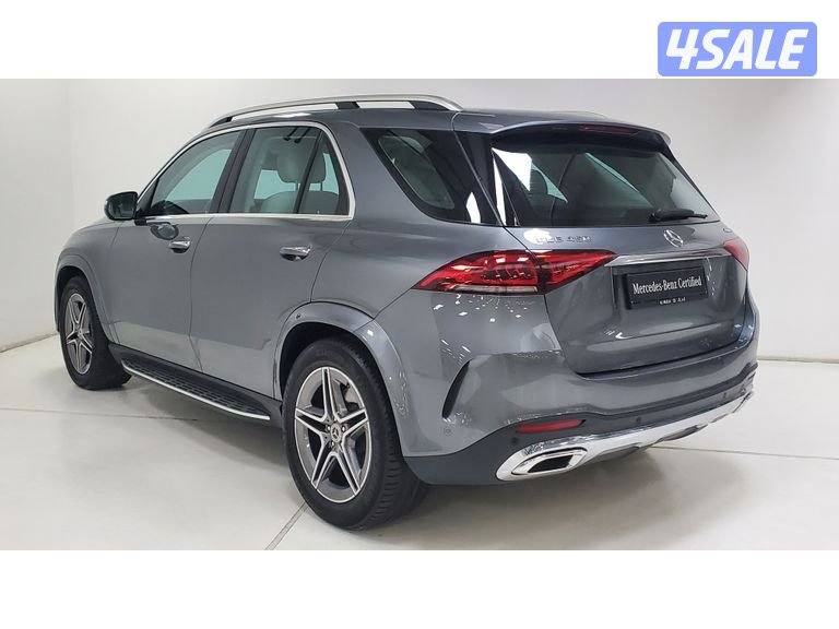 Mercedes-Benz GLE SUV7