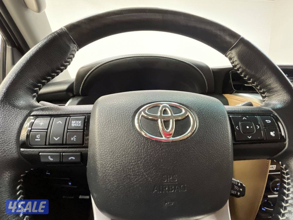 TOYOTA FORTUNER_N 4 CYL 4X4 HIGH OPTION7