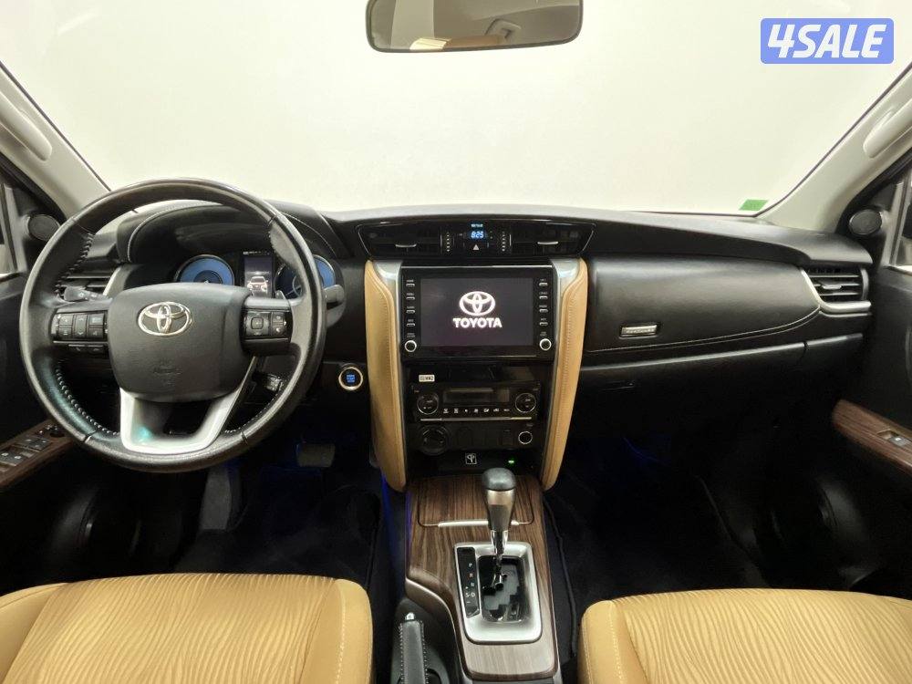TOYOTA FORTUNER_N 4 CYL 4X4 HIGH OPTION11