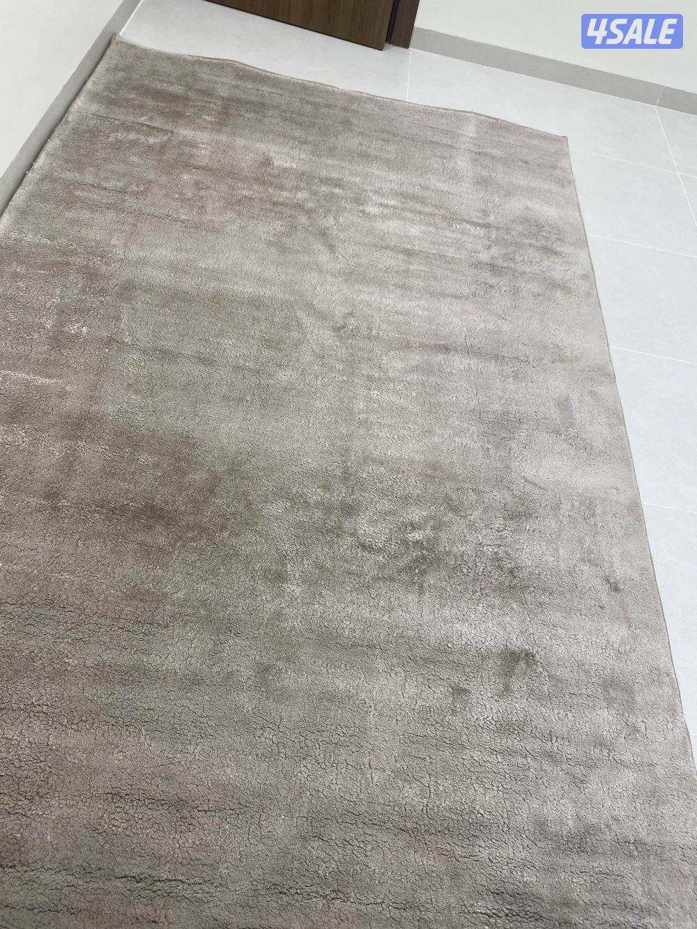 سجاد قص لون بيج مقاس٢ في ٣2