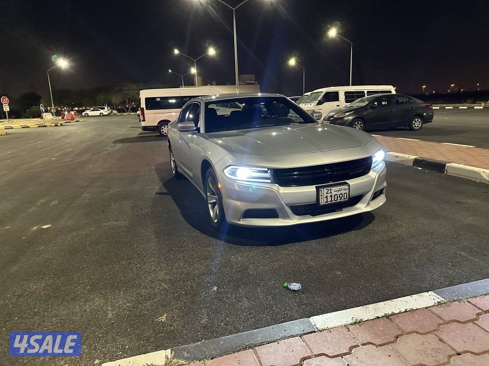 للبيع تشارجر 2021  بحاله ممتازه مفحوص شامل0