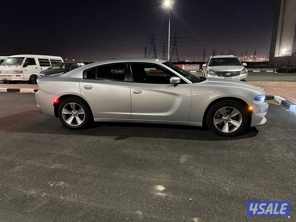 للبيع تشارجر 2021  بحاله ممتازه مفحوص شامل2