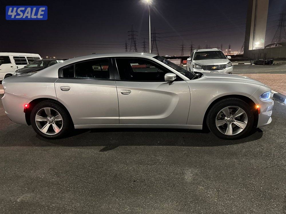 للبيع تشارجر 2021  بحاله ممتازه مفحوص شامل4