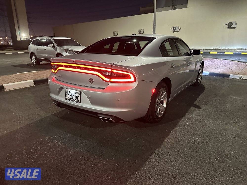 للبيع تشارجر 2021  بحاله ممتازه مفحوص شامل6