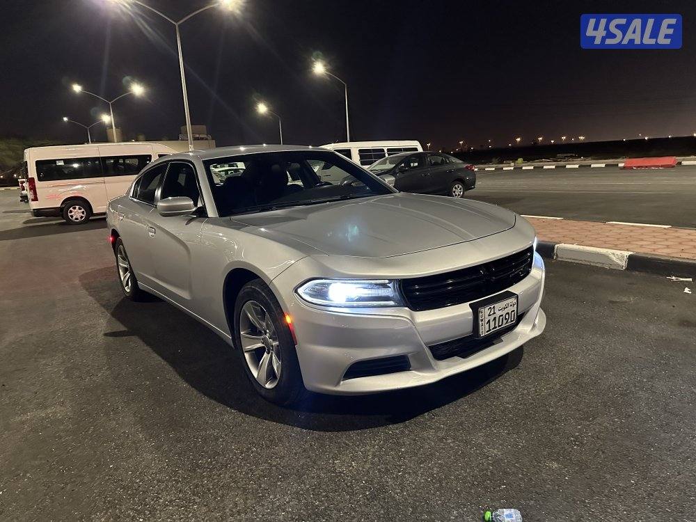 للبيع تشارجر 2021  بحاله ممتازه مفحوص شامل5