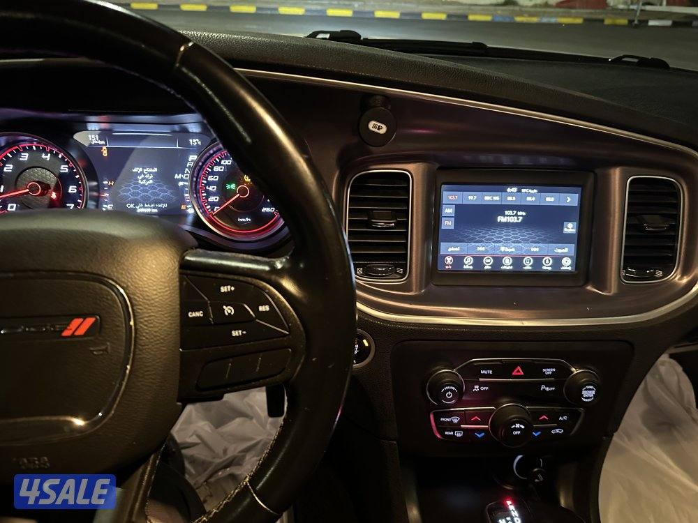 للبيع تشارجر 2021  بحاله ممتازه مفحوص شامل9