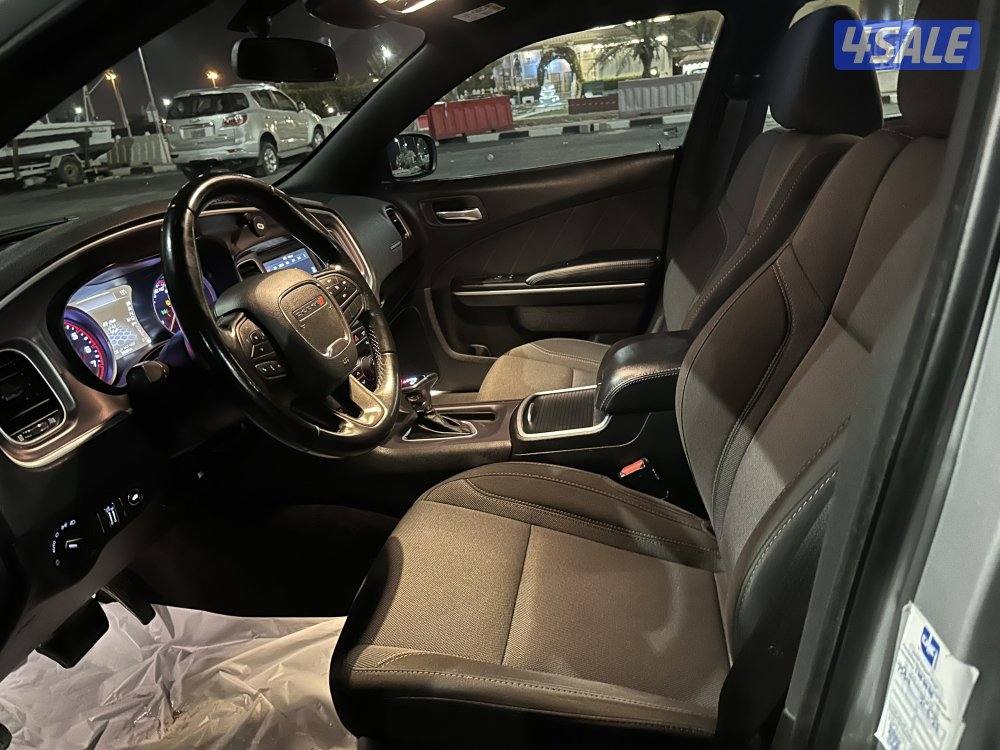 للبيع تشارجر 2021  بحاله ممتازه مفحوص شامل10