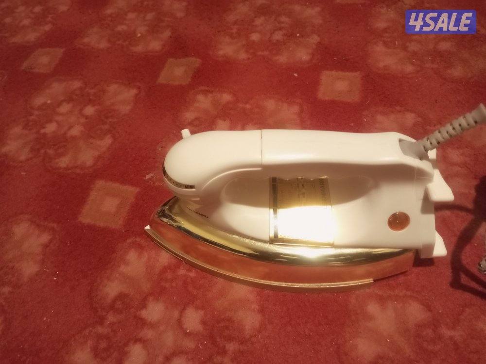 مكواة ملابس أولسنمارك – حالة ممتازة 🔥
📌 النوع: مكواة ملابس جافة
📌 ا9