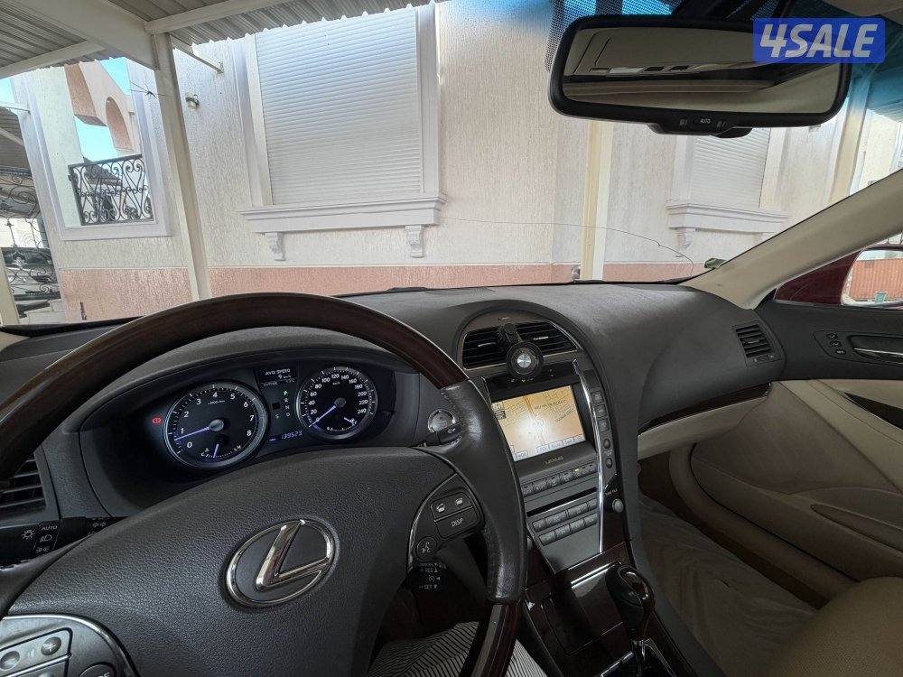 سيارة لكزس ES3500