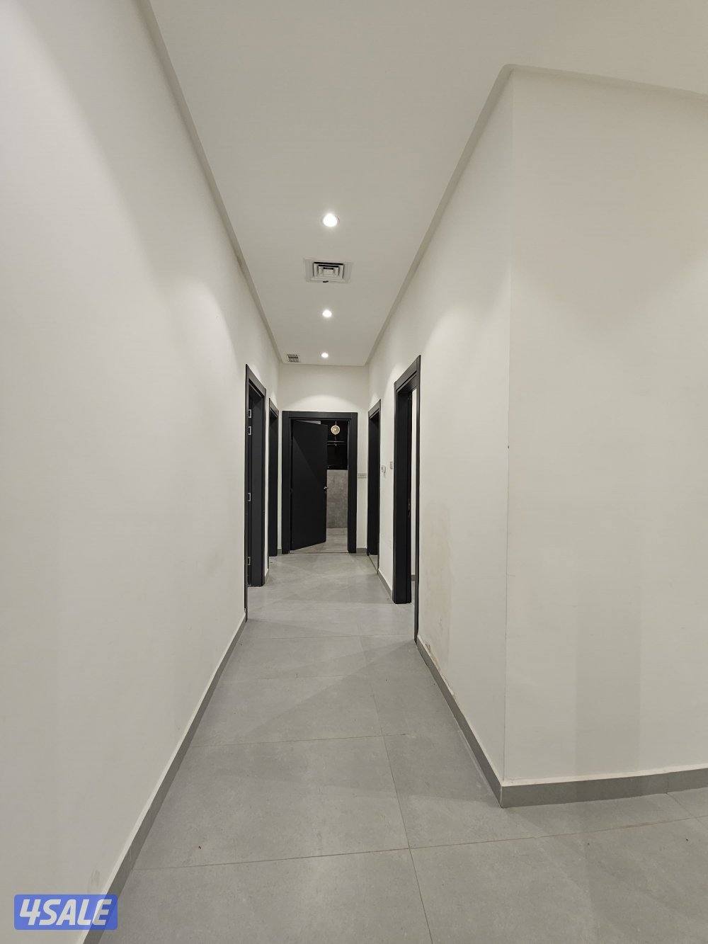 للإيجار شقة فاخرة أرضي أول ساكن بسلوى ق١١ موقع مميز جدا8