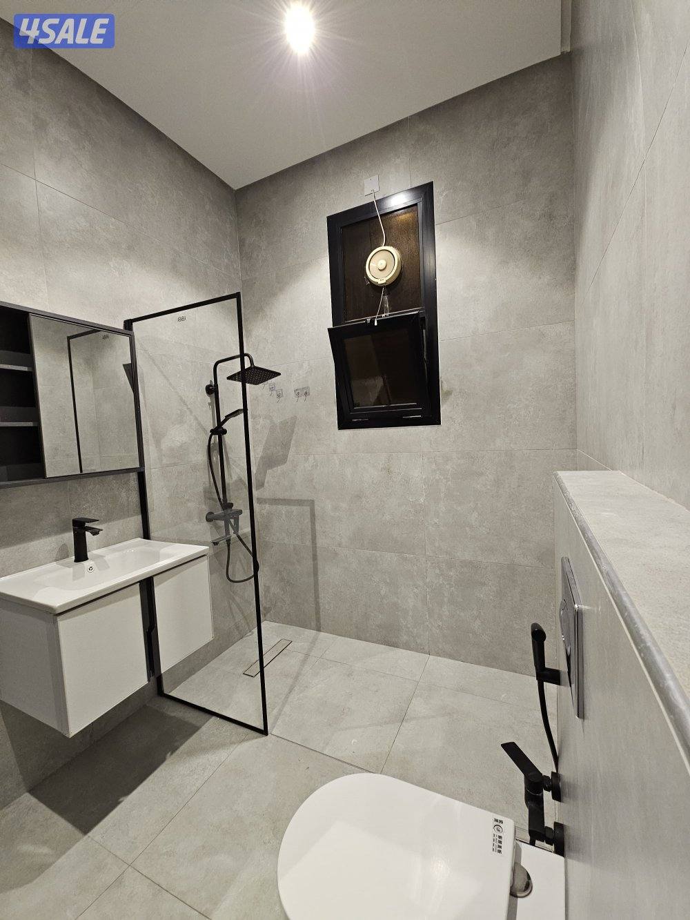 للإيجار شقة فاخرة أرضي أول ساكن بسلوى ق١١ موقع مميز جدا13