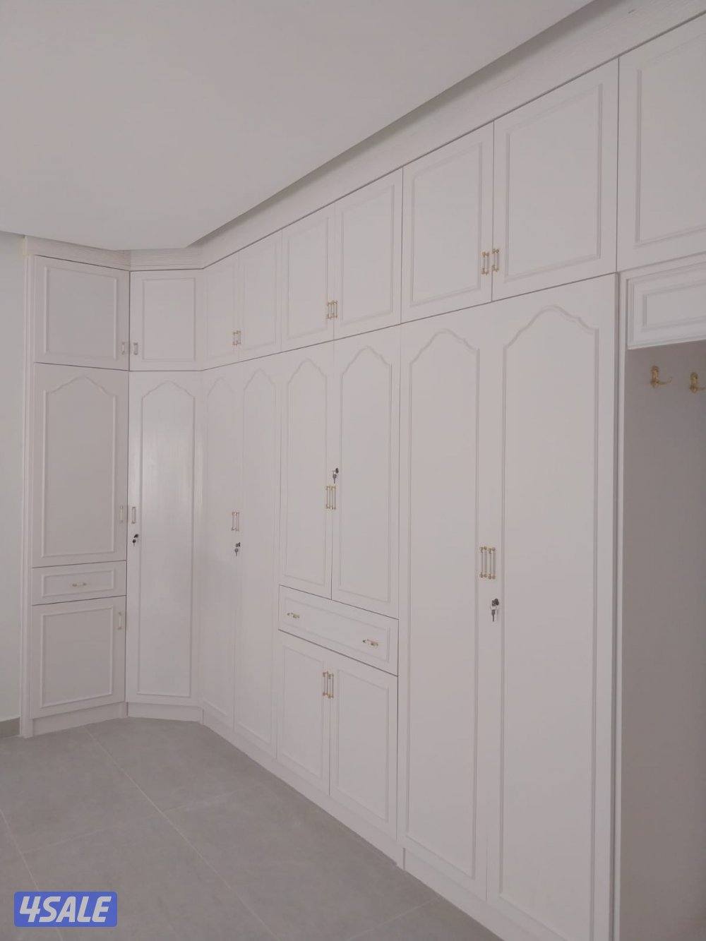 نجاراصباغ خشب ابواب صبغ كبتات صبغ باب ريسي صبغ جديد كبتات تصليح نجارة4