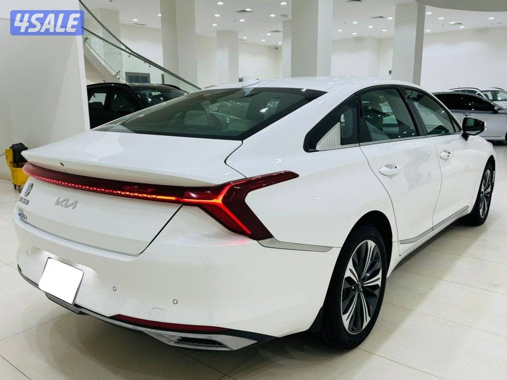 للبيع كـيــــا 3.5 K8 موديل 20243