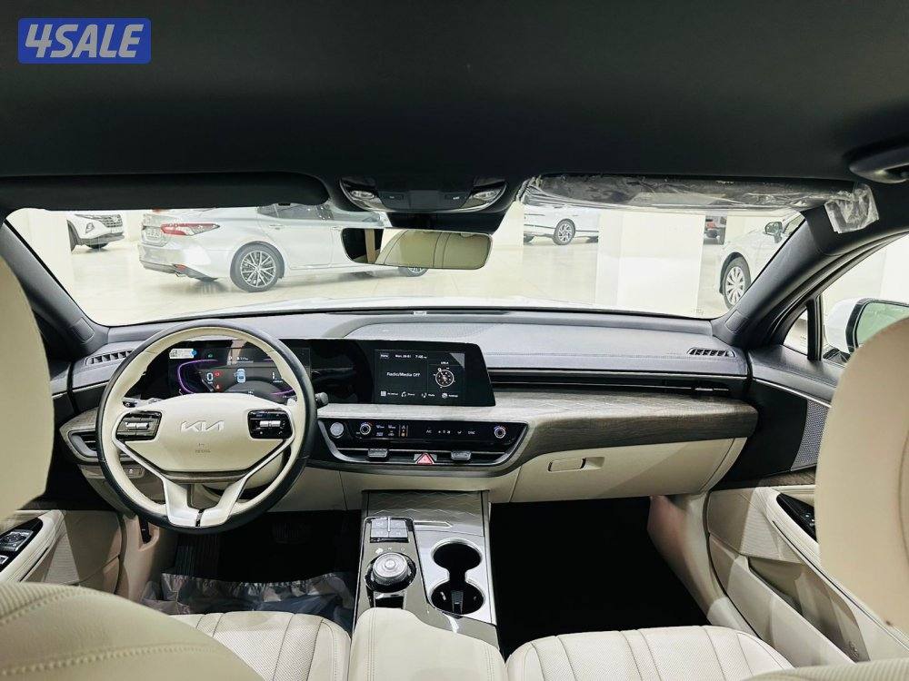 للبيع كـيــــا 3.5 K8 موديل 20246