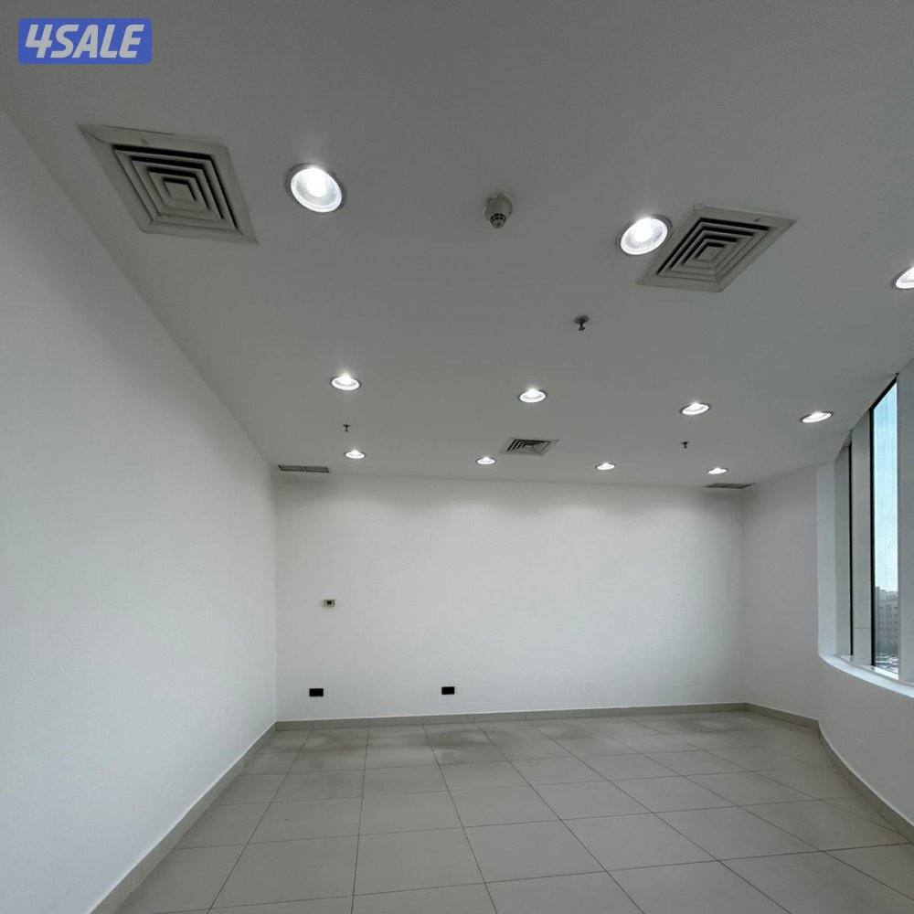 مكتب تجاري مع فترة سماح للإيجار في الفروانية1