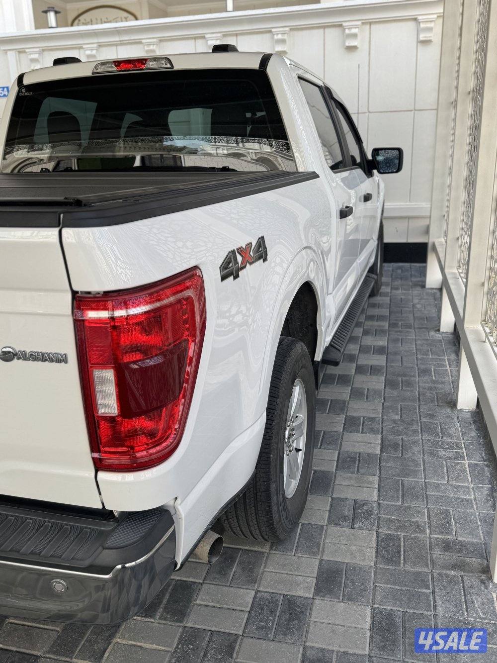 للبيع وانيت فورد 1504