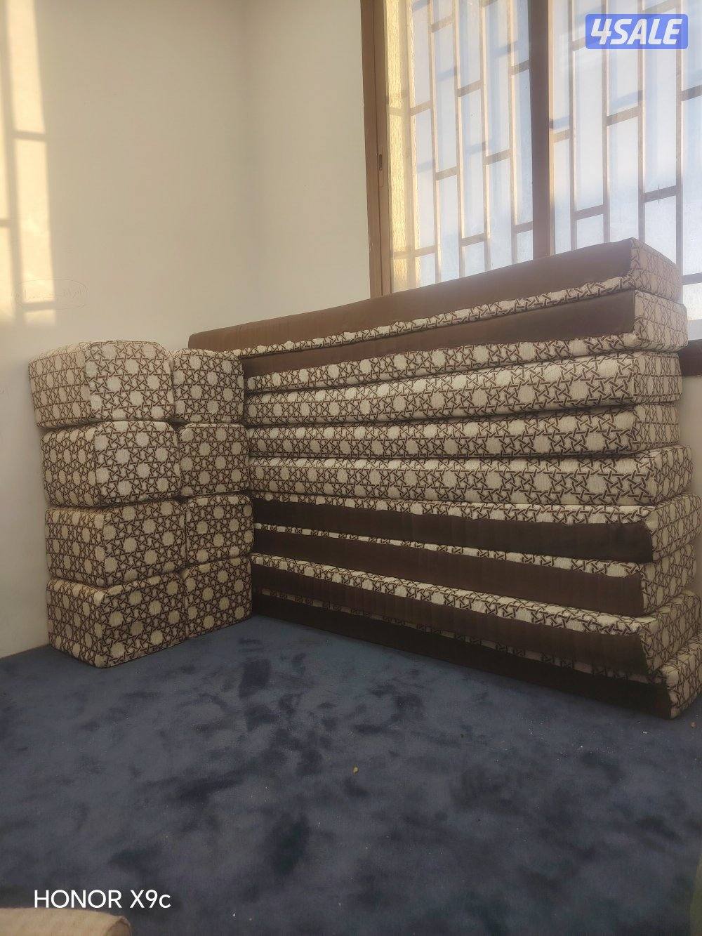 جلسة ارضى ١٨ متر بحالة ممتازه جدا جدا جدا2