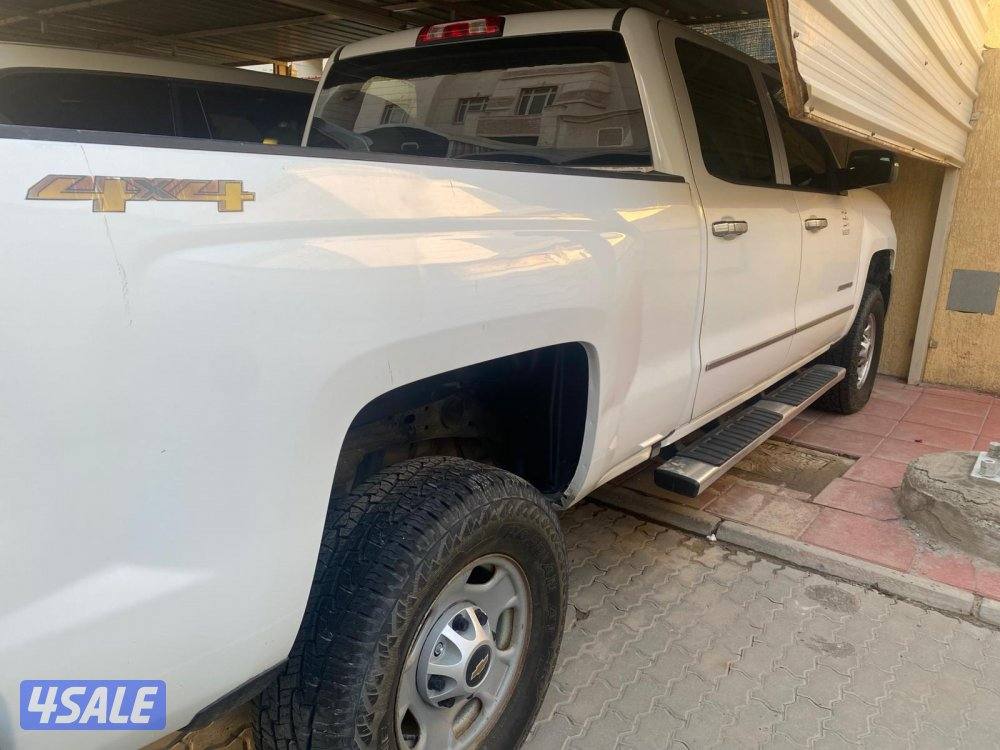 للبيع وانيت دبل غماره دبل قير ثمان براغي الماكينه الكبيره0