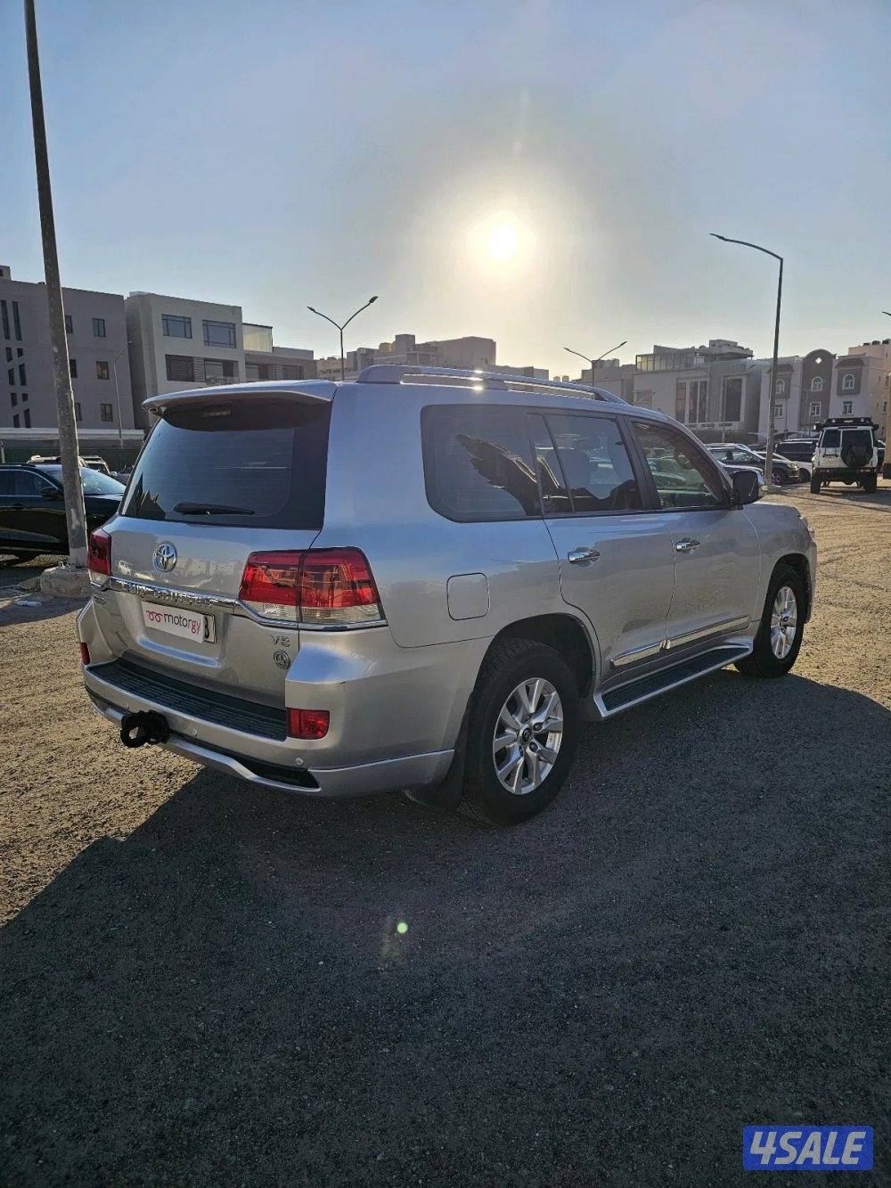 للبيع لاند كروزر GXR6