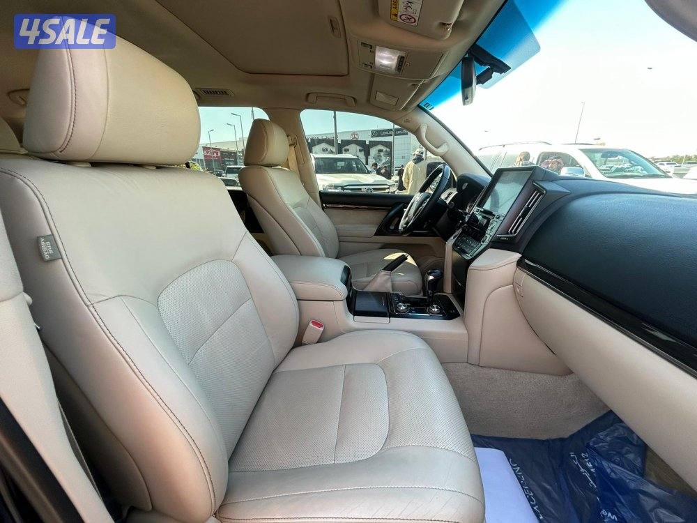 لاند كروزر GX.R-قراند تورينق .V8 موديل 2020 ماشى 138.000 k.m5