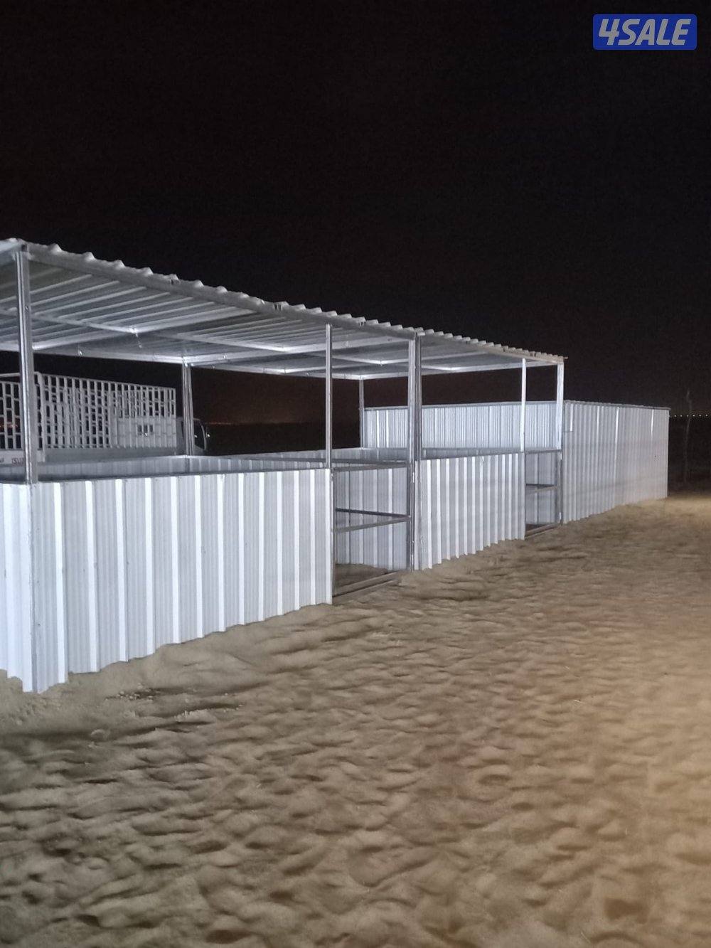 للبيع بناجر خيل صيفيه + بواديك ومخازن علف وغرف حراّس1