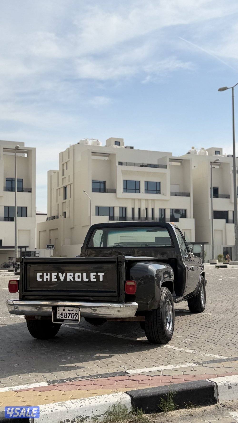 للبيع وانيت شفر ١٩٨٤ قير عادي مكينه ٣٥٠2