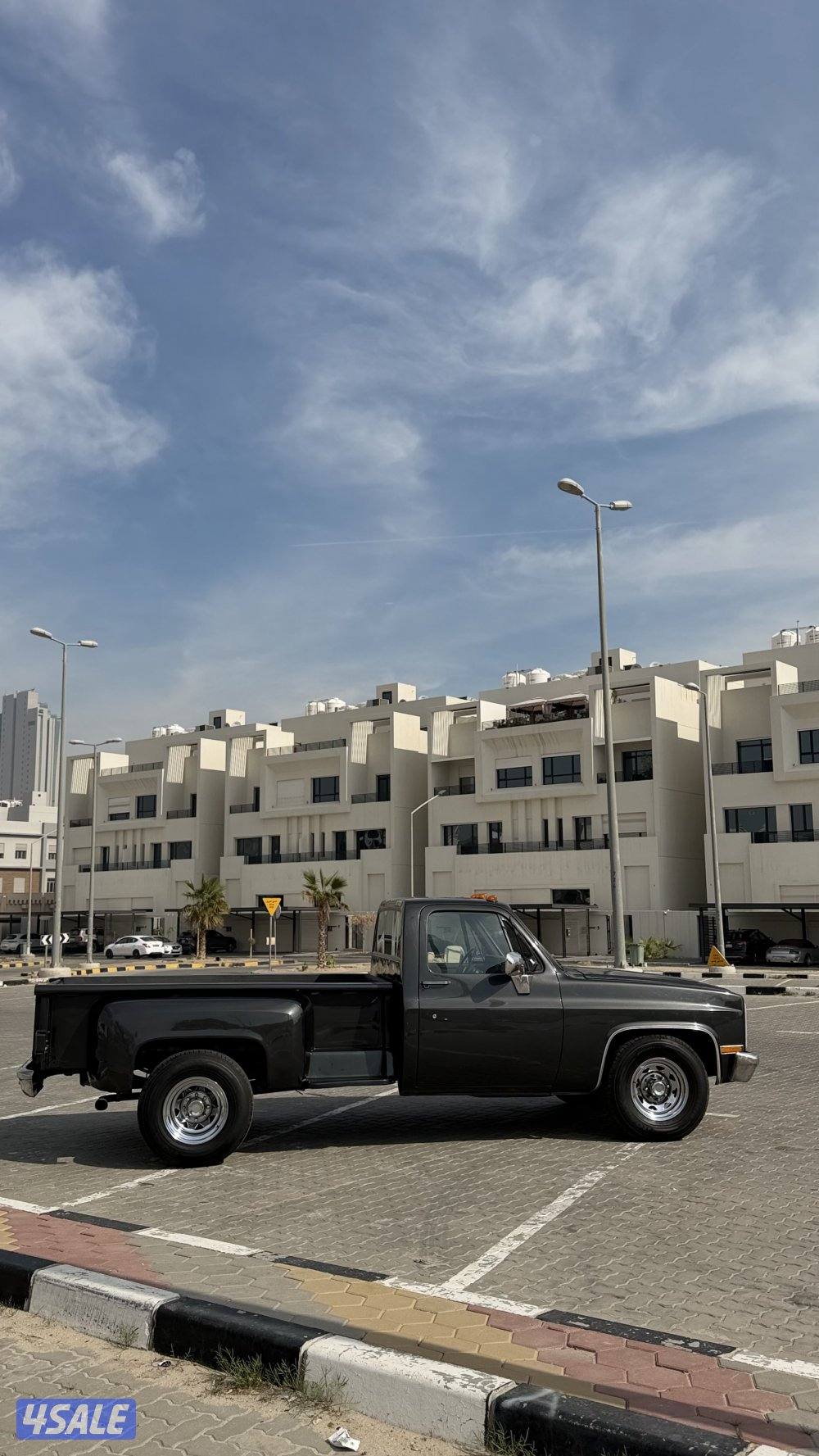 للبيع وانيت شفر ١٩٨٤ قير عادي مكينه ٣٥٠5