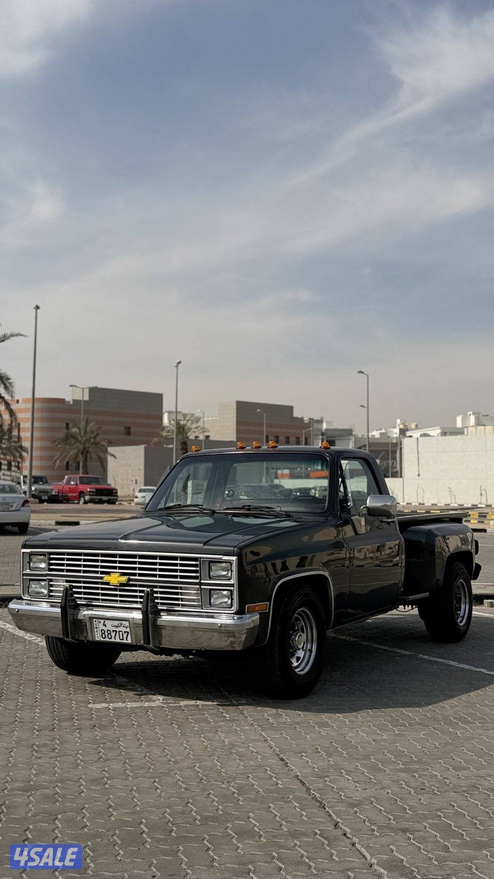 للبيع وانيت شفر ١٩٨٤ قير عادي مكينه ٣٥٠1