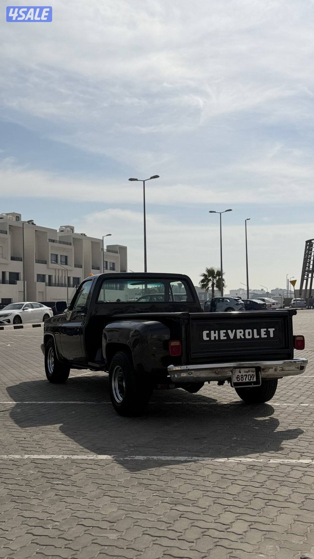 للبيع وانيت شفر ١٩٨٤ قير عادي مكينه ٣٥٠2